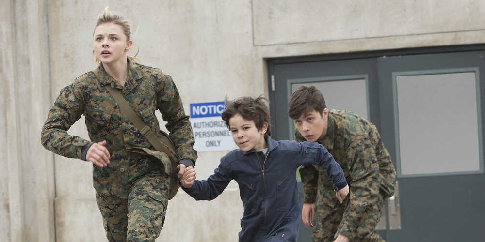 Chloë Grace Moretz in The 5th Wave